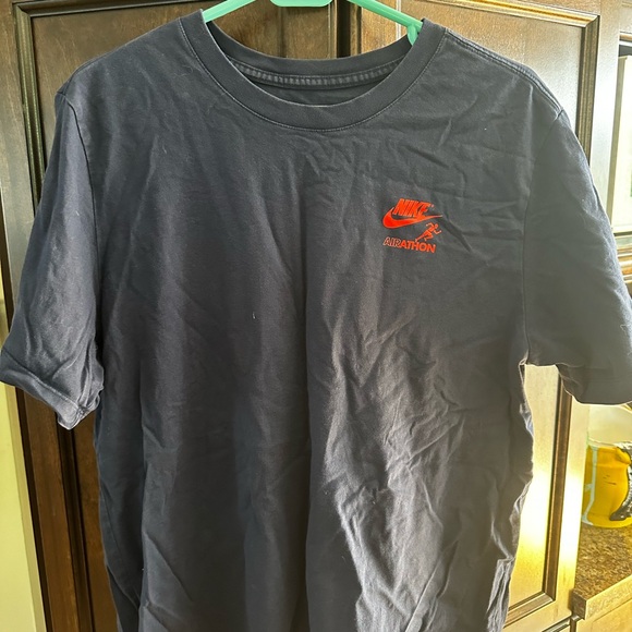 Nike t-shirt - Picture 2 of 2